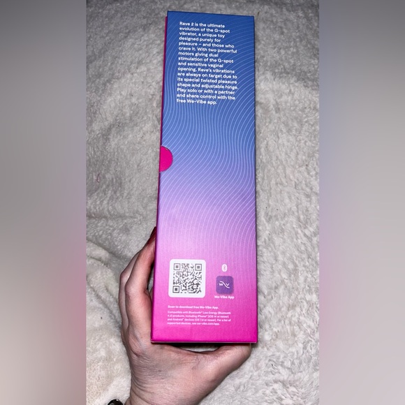 We\Vibe Rave 2 - Picture 4 of 5